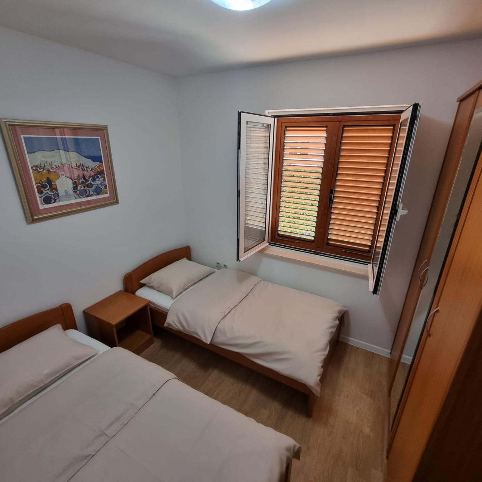 Apartma Kutlic